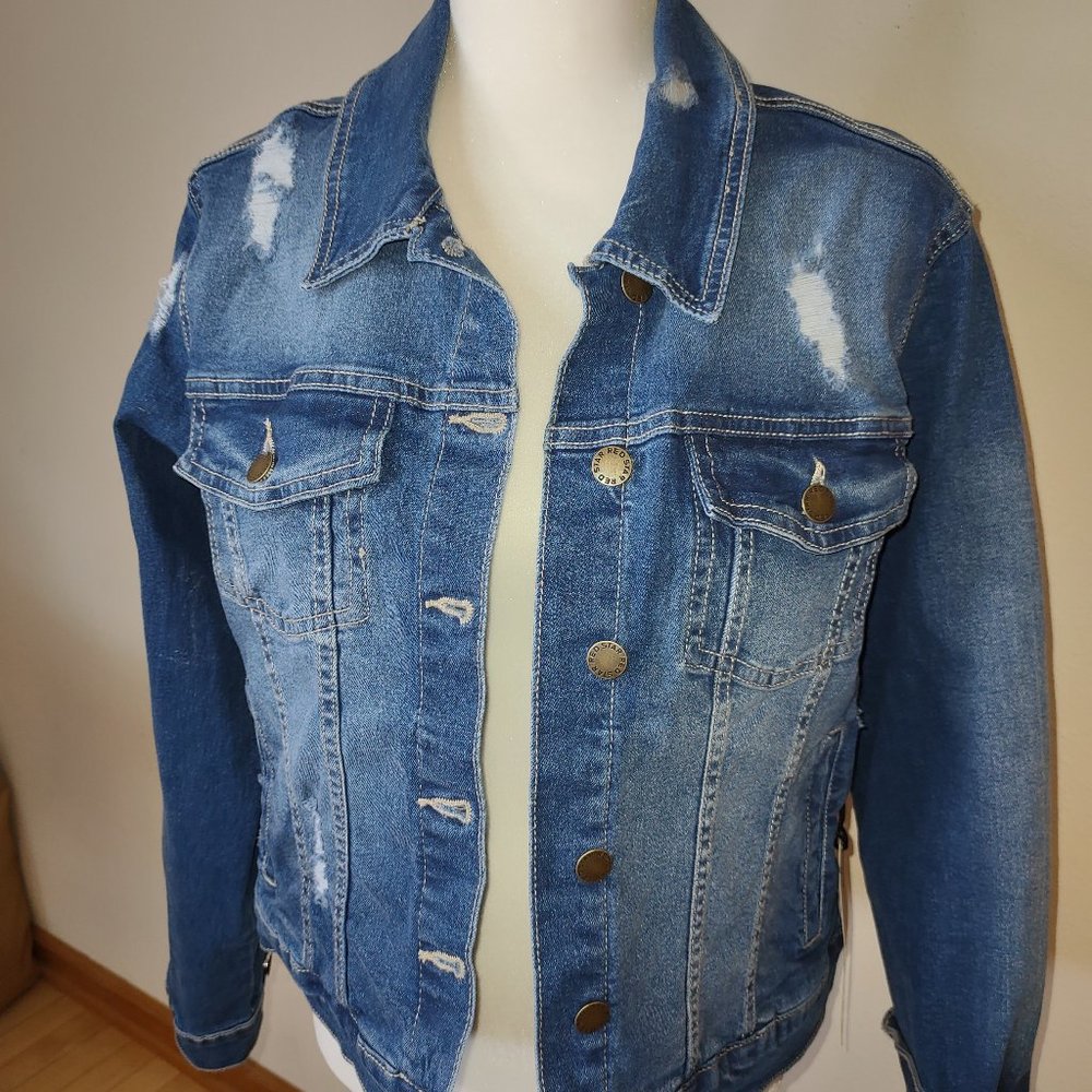 NWT Red Star Distressed Denim Jacket - M